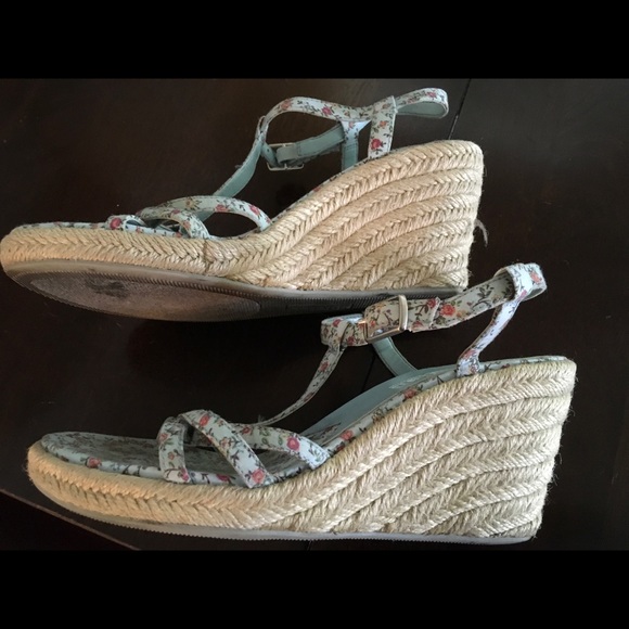 Unlimited Kenneth Cole Size 7 Wedge Sandal - Picture 6 of 7